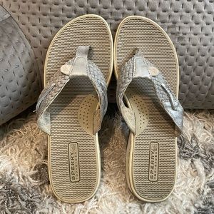 Sperry Sandals/Flip Flops
